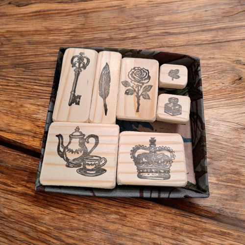 クラシカルな英国の香りを紙面に ― イギリスモチーフスタンプセット