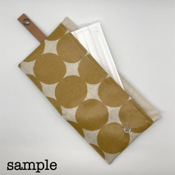 入れ替えて使える 携帯ティッシュケース マスクケース ペーパータオルケース　モノクロ北欧フラワー 6枚目の画像