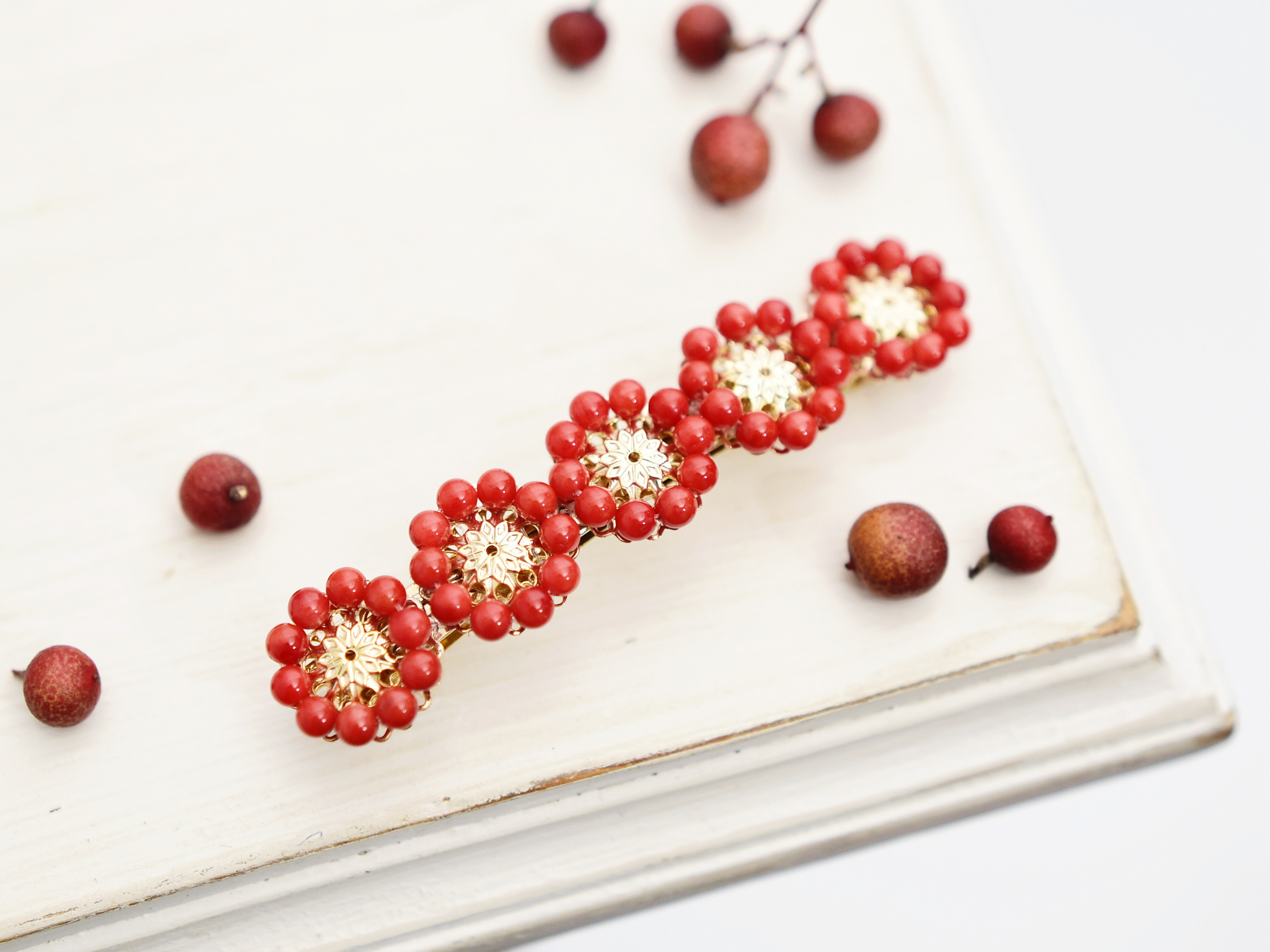 数量限定【 バレッタ 】 アンティークレトロ 赤珊瑚 お花 ( 赤 天然石 ３月誕生石 還暦祝い 着物 和装 和服 )