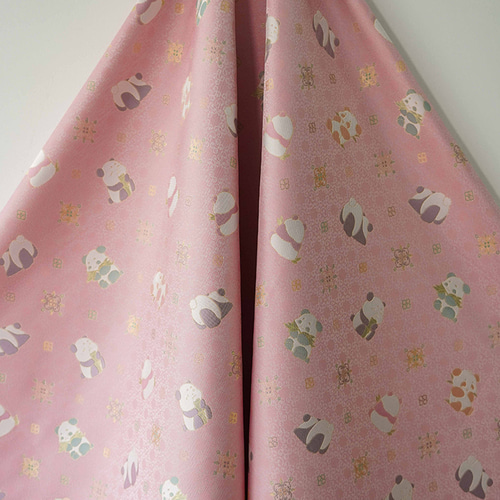 長さ1m ジャガード生地 大判 パンダ柄 可愛い ピンク 綺麗 上品 布