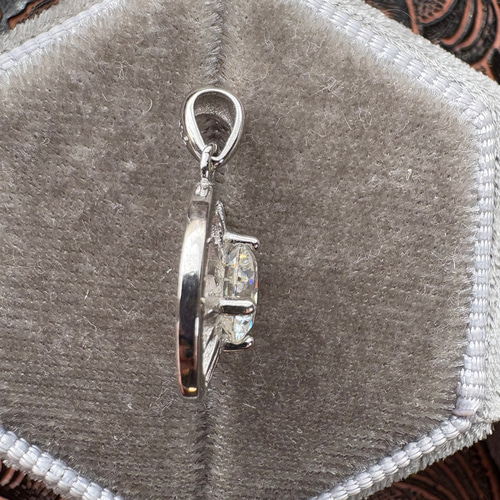 特別価格】*s925モアサナイト太陽ペンダントトップ177 ペンダント