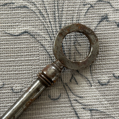 フランスVintage Key 鉄鍵 8.6cm オブジェ ディスプレイ インテリア