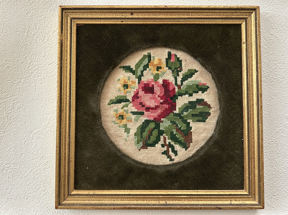 フランスVintage クロスステッチ刺繍額入り 額装 薔薇 Rose ベルベット