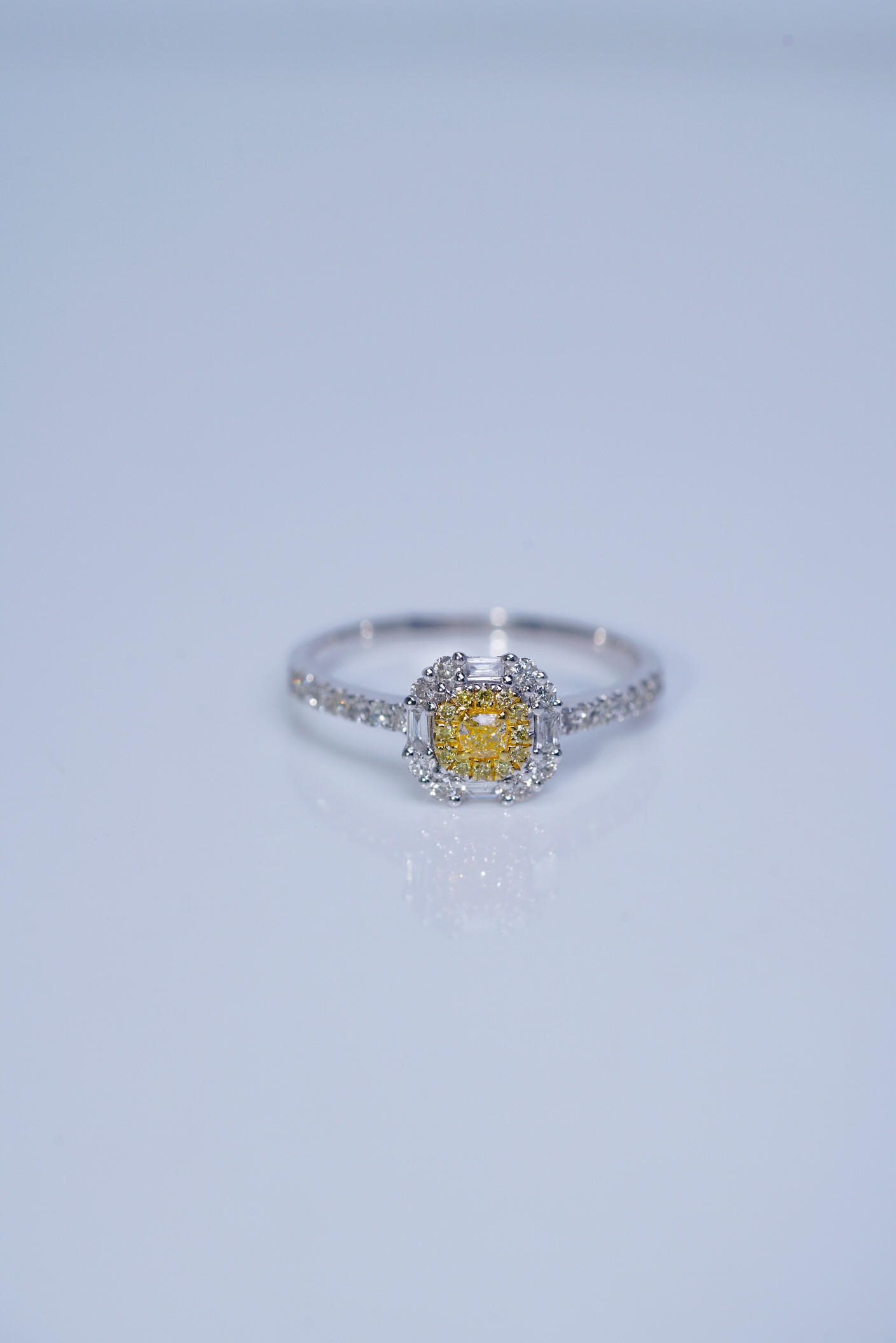 イエローダイヤモンド付きリングk18　1608