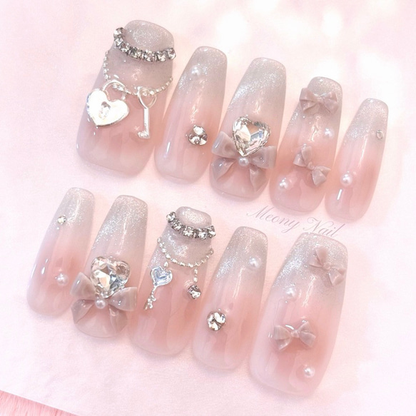 No.105 オーダー♡ キー チャーム リボン ジェル ネイル チップ