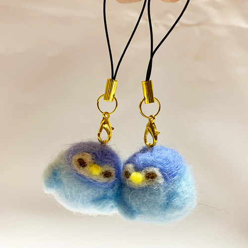 ぺんぎんニコイチストラップ(2つくっついた状態で販売) 羊毛フェルト