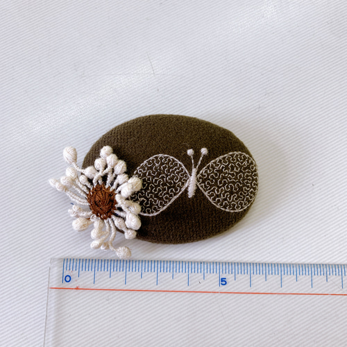 ミナペルホネンハンドメイドブローチ