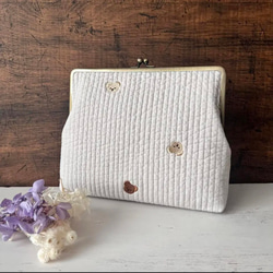 軽い！Mサイズ 母子手帳ケース マーガレット 刺繍 桜色 B6 フラット