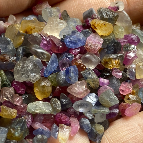 RS11-24 非加熱 233.5ct サファイア 原石 ミャンマー産 ルース 天然石