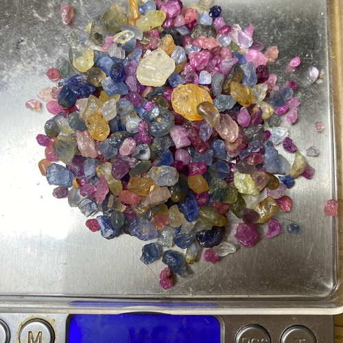 RS11-24 非加熱 233.5ct サファイア 原石 ミャンマー産 ルース 天然石