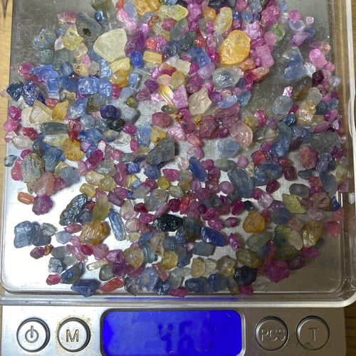 コランダム ★ ミャンマー産 鉱物 原石 宝石 ルース 天然石 サファイア ミャンマー Mong Hsu産 コランダム（トラピッチェ ルビー - サファイア