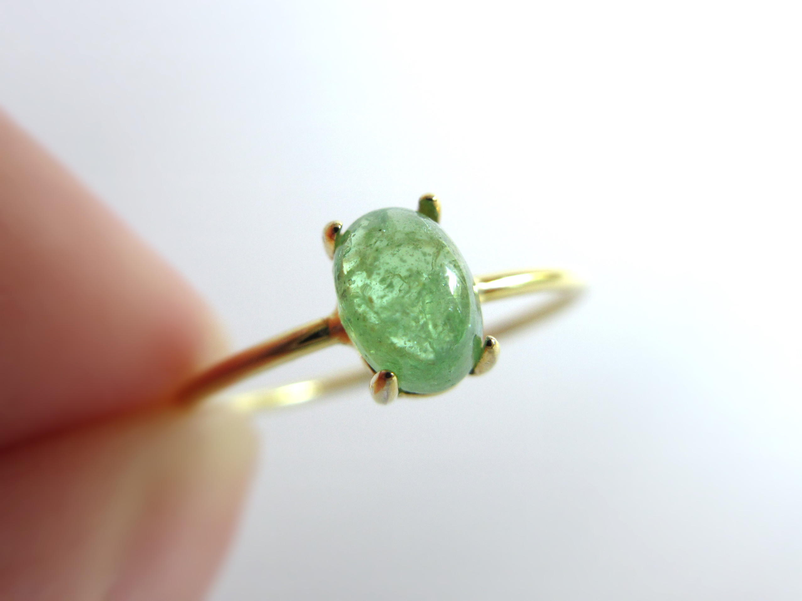 【1月の誕生石】6×4mm発色美タンザニア産「ミントガーネット」リング