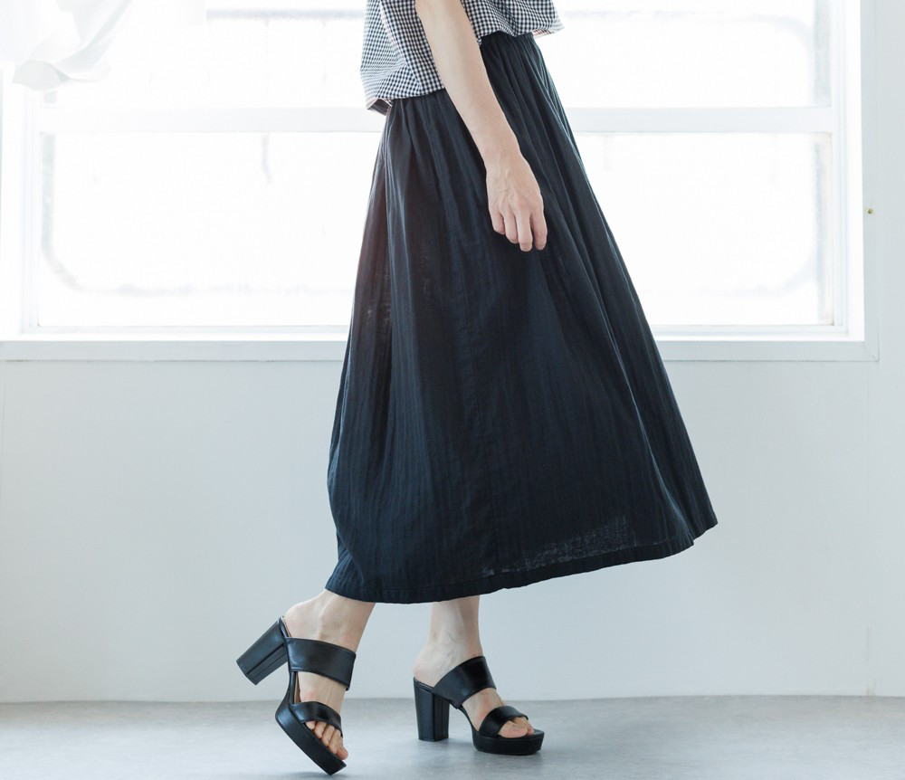 ふんわり柔らかダブルガーゼのギャザースカート/黒
