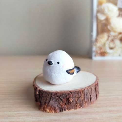 シマエナガ 置物 石塑粘土 しまえなが 切り株付き オブジェ その他置物