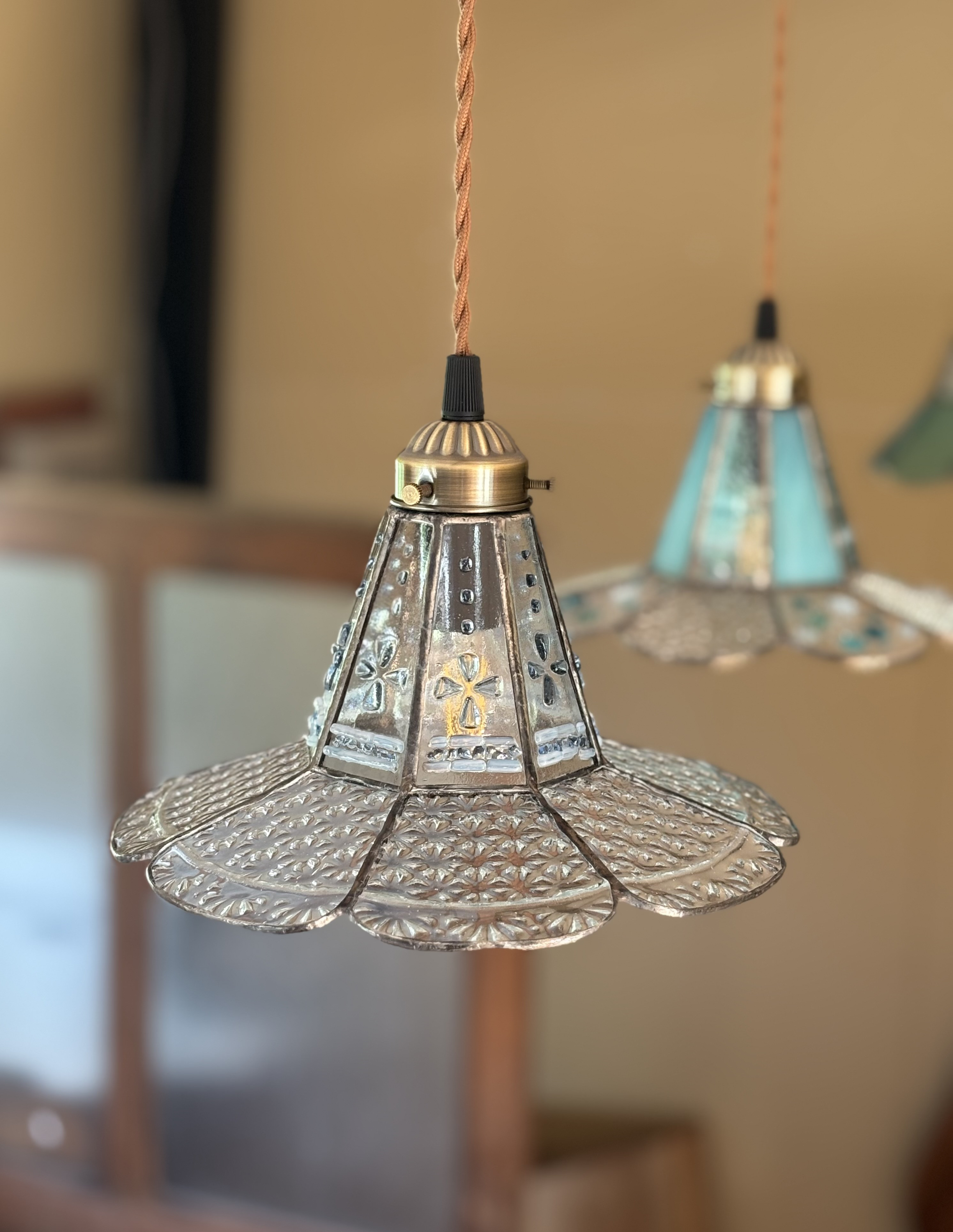 ステンドグラス　レトロでクリアなシーリングライト　ライティングレール用