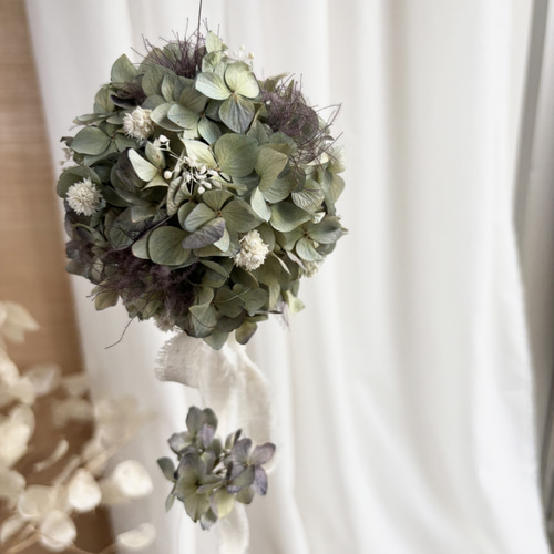 秋色紫陽花のフライングボール＊ゆらゆら癒しの小さな飾り