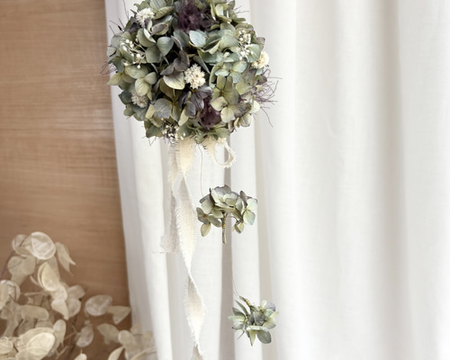 秋色紫陽花のフライングボール＊ゆらゆら癒しの小さな飾り フラワー