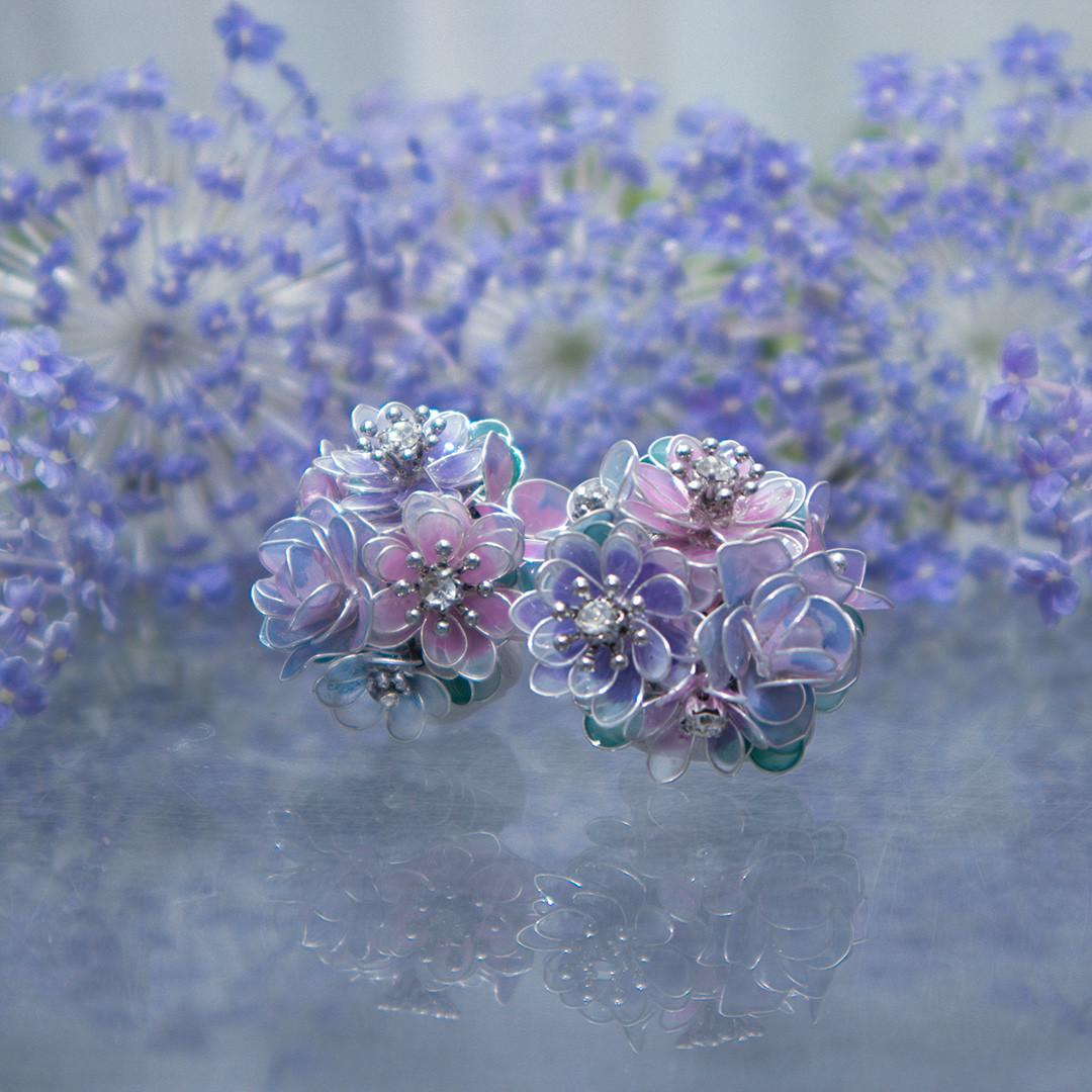 春爛漫の花畑耳飾り（数量限定）淡いピンクと紫