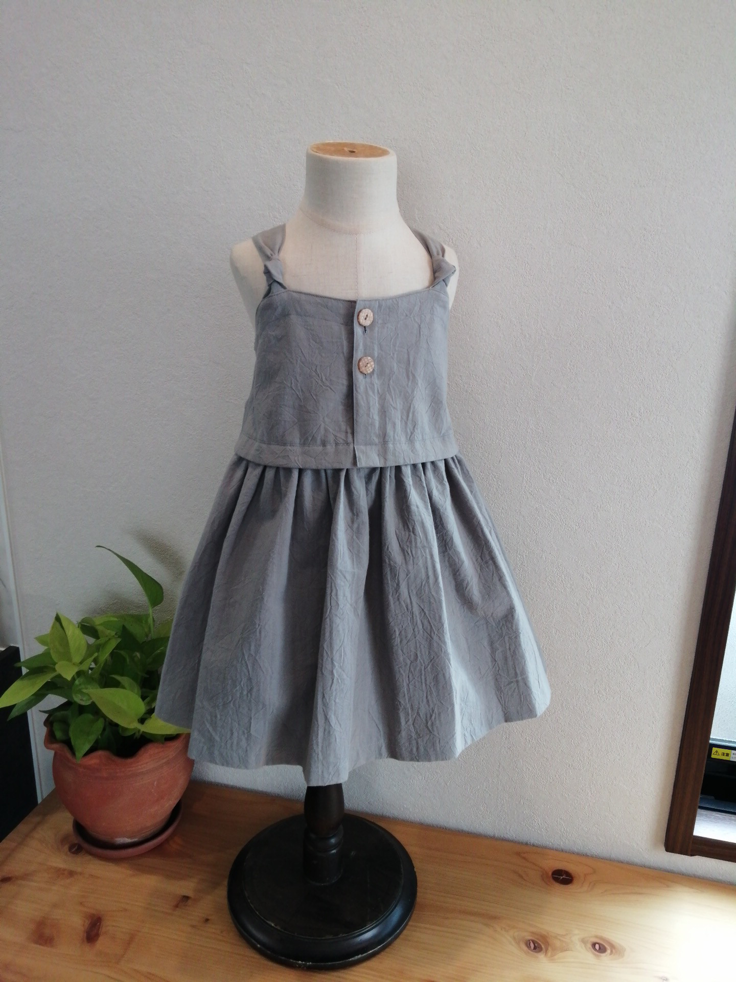 キャミソールワンピース　(サイズ９０~１１０)