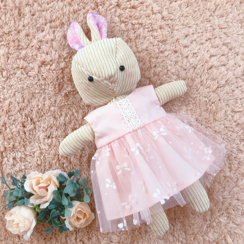 花柄ワンピースのうさぎちゃん アーティストベア ぬいぐるみ 海外作家様 ピンク 花柄ワンピースのうさぎちゃん アーティストベア ぬいぐるみ