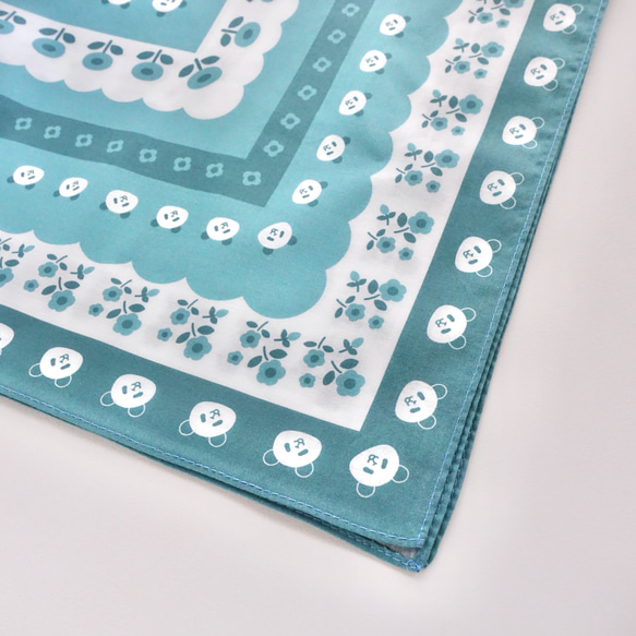 北欧パンダのハンカチ《ブルー》 1枚目の画像