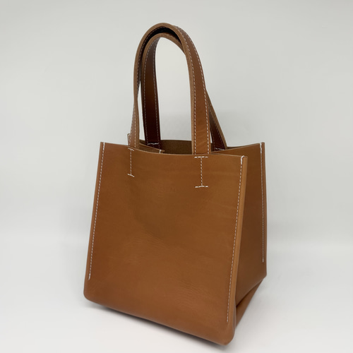 レザースクエアトートバッグ（ハンドメイド／ボックス型／マチ広め