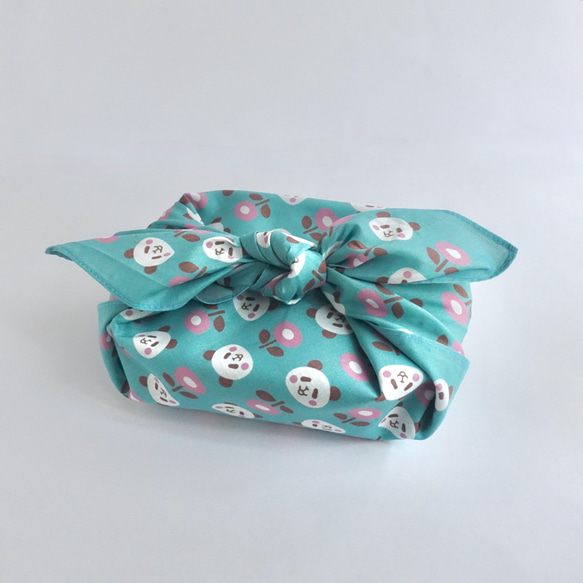 北欧パンダのハンカチ《ピンク》 3枚目の画像