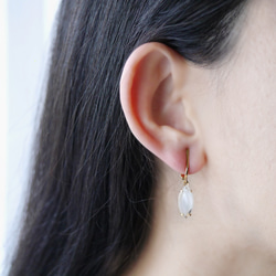 ヴィンテージビジューのイヤリング/ピアス white givre 3枚目の画像