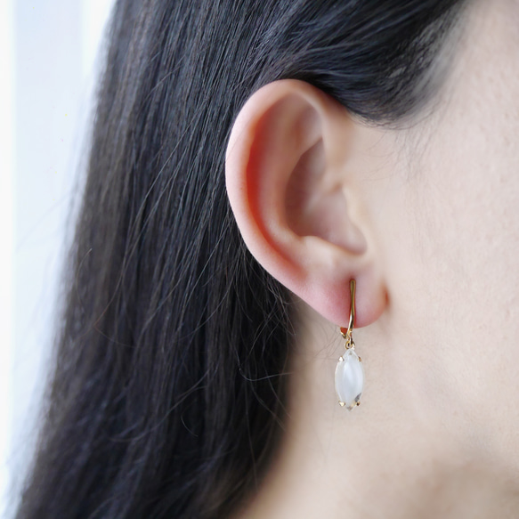 ヴィンテージビジューのイヤリング/ピアス white givre 3枚目の画像