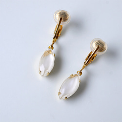 ヴィンテージビジューのイヤリング/ピアス white givre 1枚目の画像