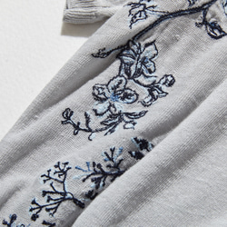 ★現貨★柔軟舒適！灰色連帽針織套頭刺繡上衣 250615-1 第5張的照片