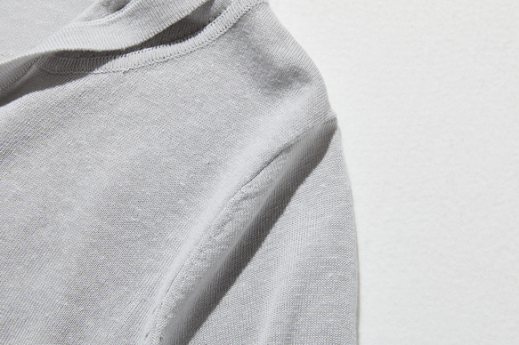 ★現貨★柔軟舒適！灰色連帽針織套頭刺繡上衣 250615-1 第3張的照片