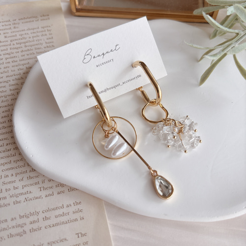 アシンメトリーピアス/イヤリング ピアス（その他） Bouquet