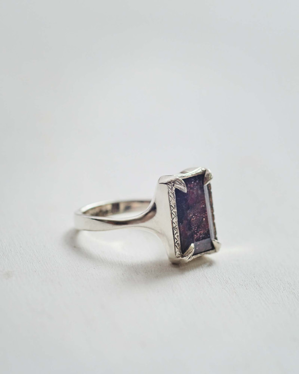 アイオライトサンストーンのシルバーリング(Silver950/天然石/指輪) 6枚目の画像