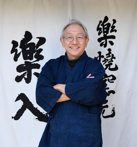 2025夏  新作 楽焼〚赤楽 ひまわり〛抹茶碗　茶入印　贈り物　茶道具　季節茶碗 6枚目の画像