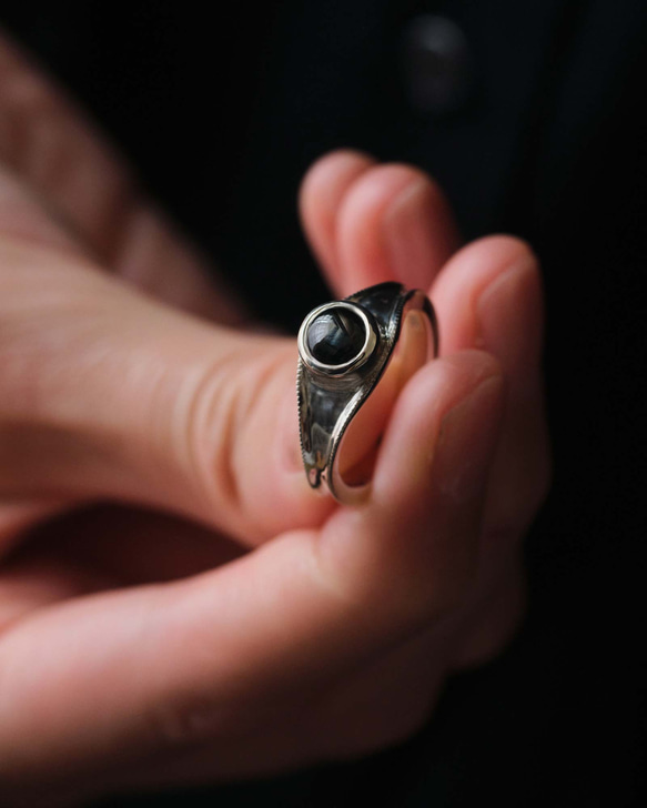 ブラックスターサファイアのシルバーリング　(Silver950/天然石/指輪) 4枚目の画像