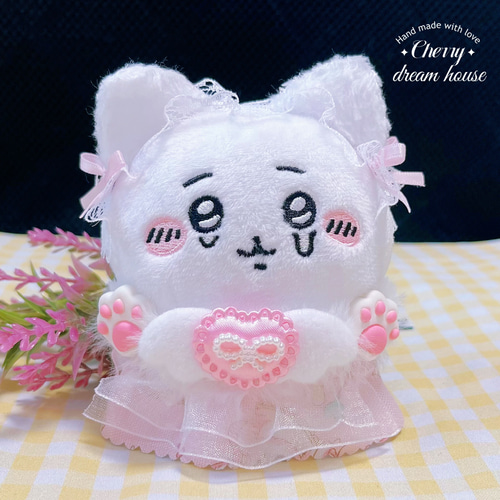 ぬい服 10cm 着せ替え ちいかわ 白猫 2点セット 肉球 可愛い ピンク