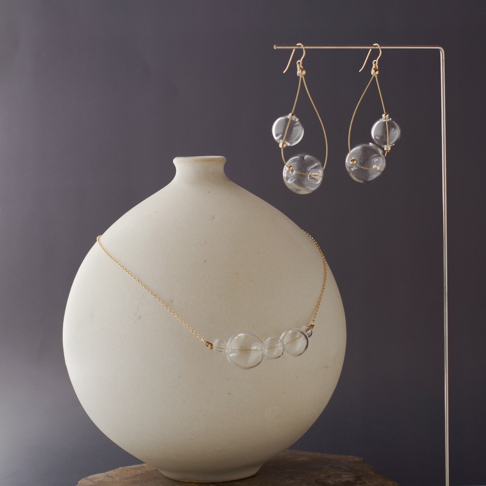 お得！大人気作品セット【wind chimes インポートホーログラスの耳飾りと14kgfネックレスのセット】