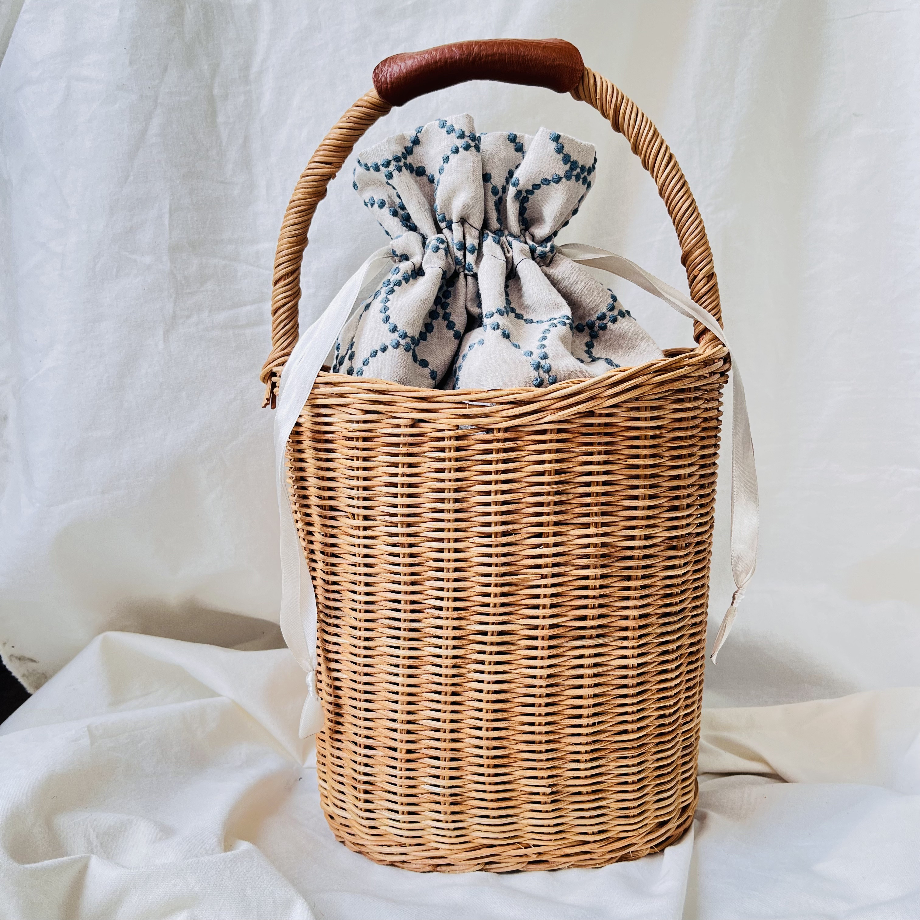 ミナペルホネンtambourine巾着付き＊ナチュラルかごバッグ　バケツ型