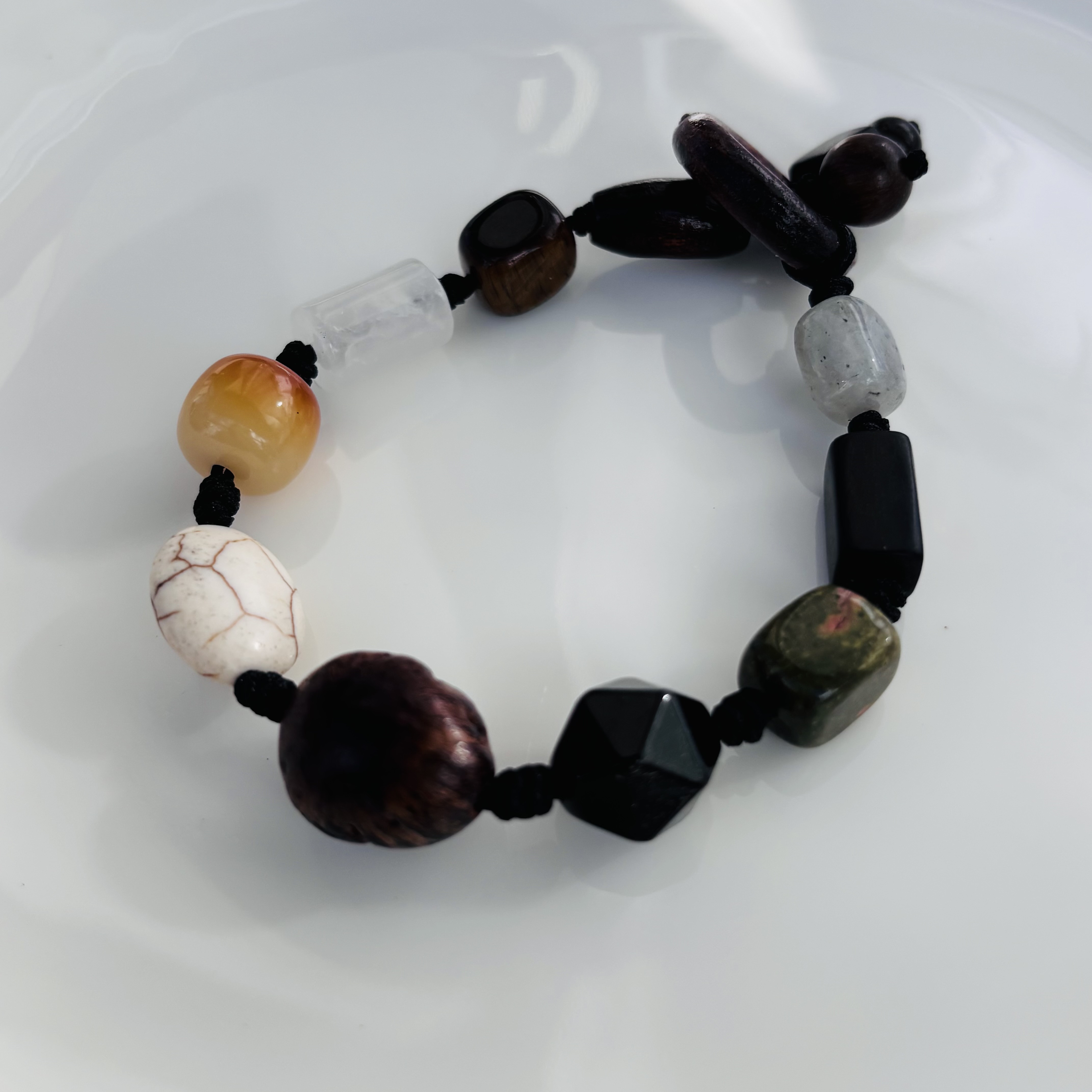 原の記憶｜大地とともにある祈りのブレスレット｜天然石＆木製ビーズの調和 5,625円