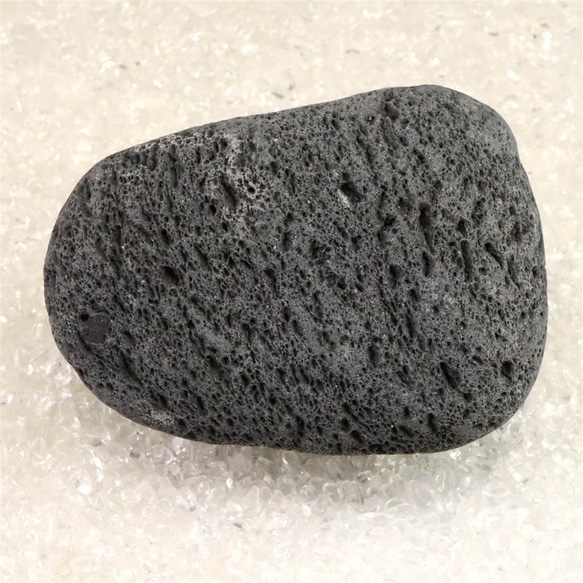 富士溶岩石 玄武岩 タンブル ディレクトリーカード付 483g #49201