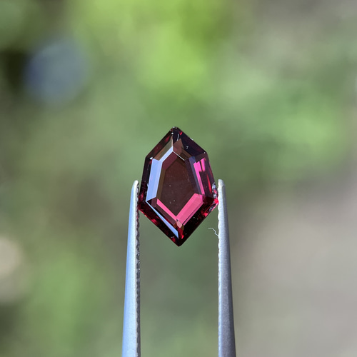 ロードライトガーネットルース非加熱天然1.7ctRhodolite Garnet ロードライトガーネットルース非加熱天然1.7ctRhodolite Garnet