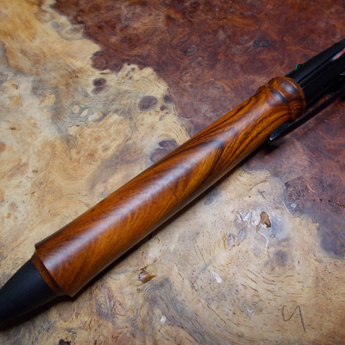 デザートアイアンウッドの三菱ピュアモルト4+1多機能ペン 改造手作り