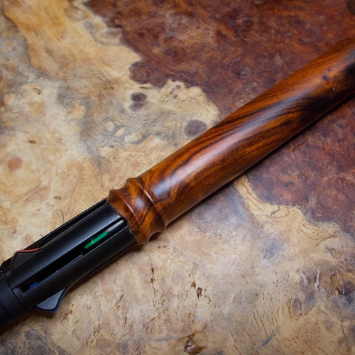 デザートアイアンウッドの三菱ピュアモルト4+1多機能ペン 改造手作り