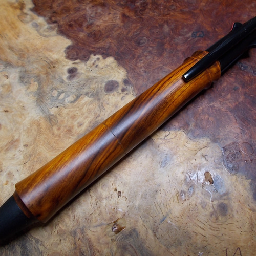 デザートアイアンウッドの三菱ピュアモルト4+1多機能ペン 改造手作り