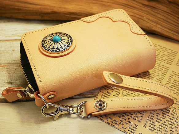 レザータバコケース ターコイズコンチョ ラウンドファスナー 小物入れ ハンドメイド 姫路レザー 牛本ヌメ革 生成ヌメタン 8枚目の画像