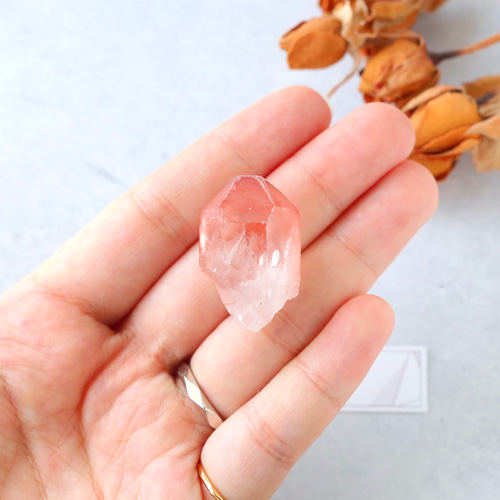 ディープピンクレムリアンシード 天然石 水晶 鉱物 一点物