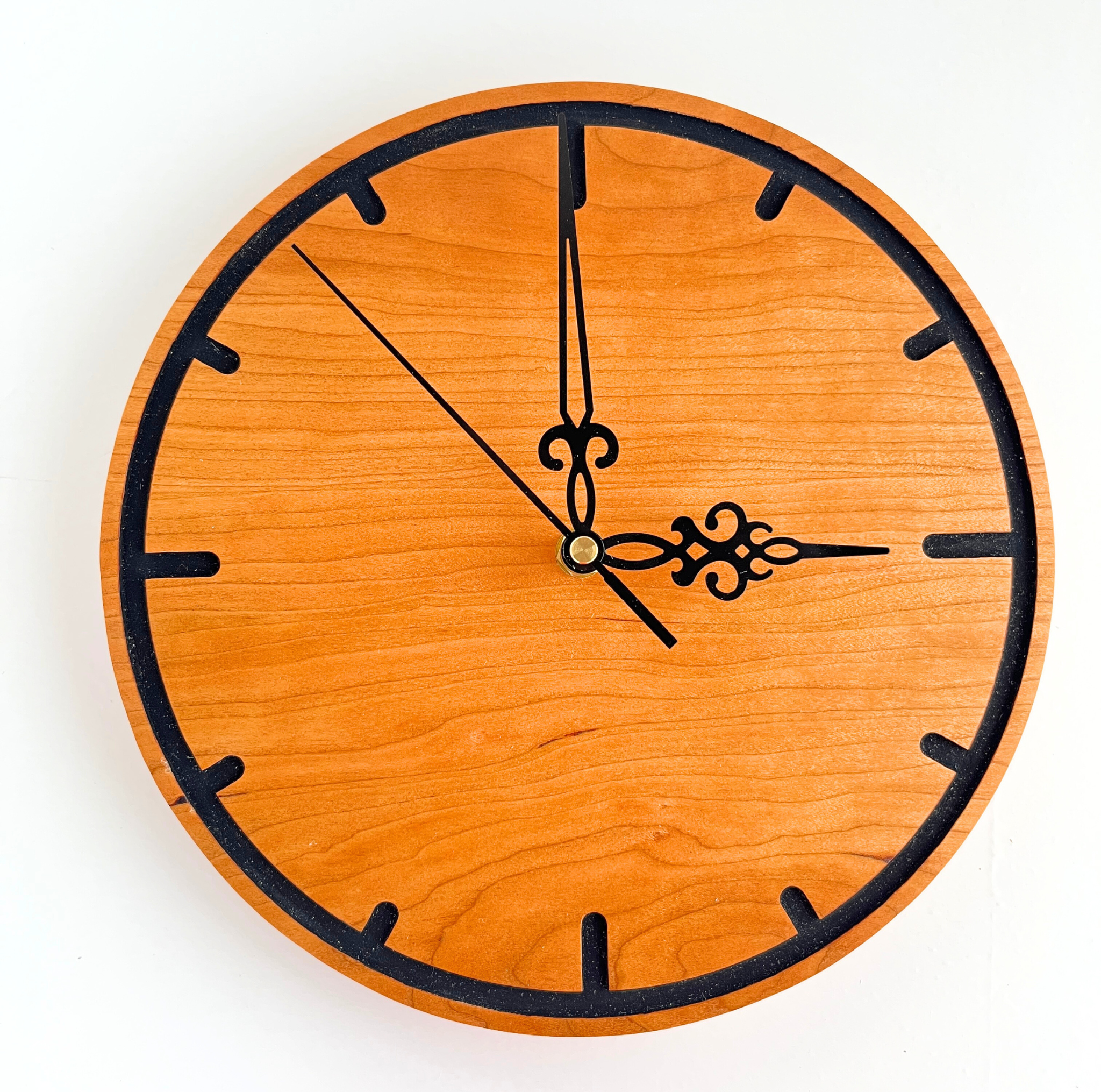 チェリーのWall Clock / 上品な黒　静音ムーブメント