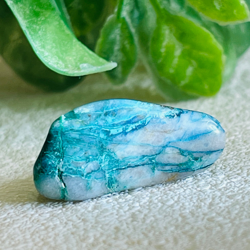 天使のヒーリング✨　クォンタムクアトロシリカ　原石　エンジェルストーン 天使のヒーリング✨ クォンタムクアトロシリカ 原石 タンブル