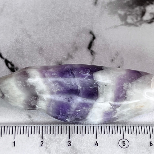 癒しと安眠°⌖꙳  シェブロンアメジスト　ケープ　紫水晶　握り石　タンブル　原石 癒しと安眠°⌖꙳ シェブロンアメジスト ケープ 紫水晶 握り石